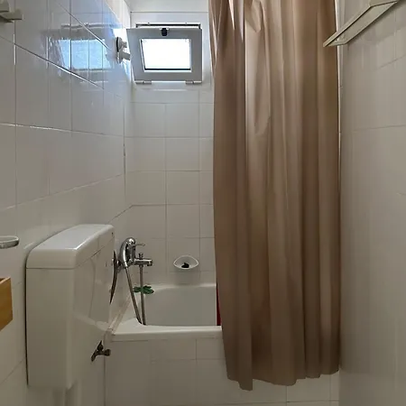Creta Mela B2 Iráclio